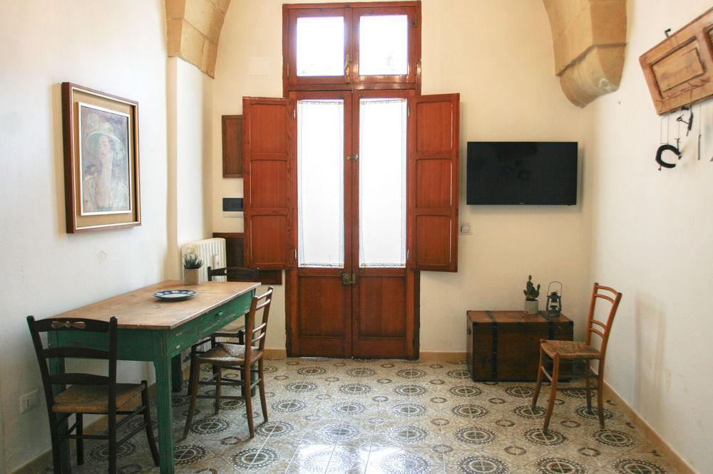 Sacre Bleu Apartments Lecce Extérieur photo