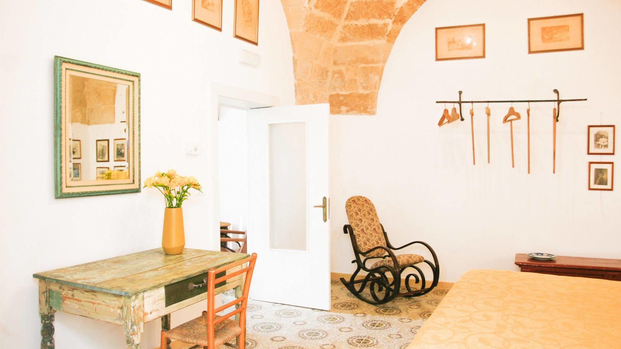 Sacre Bleu Apartments Lecce Extérieur photo