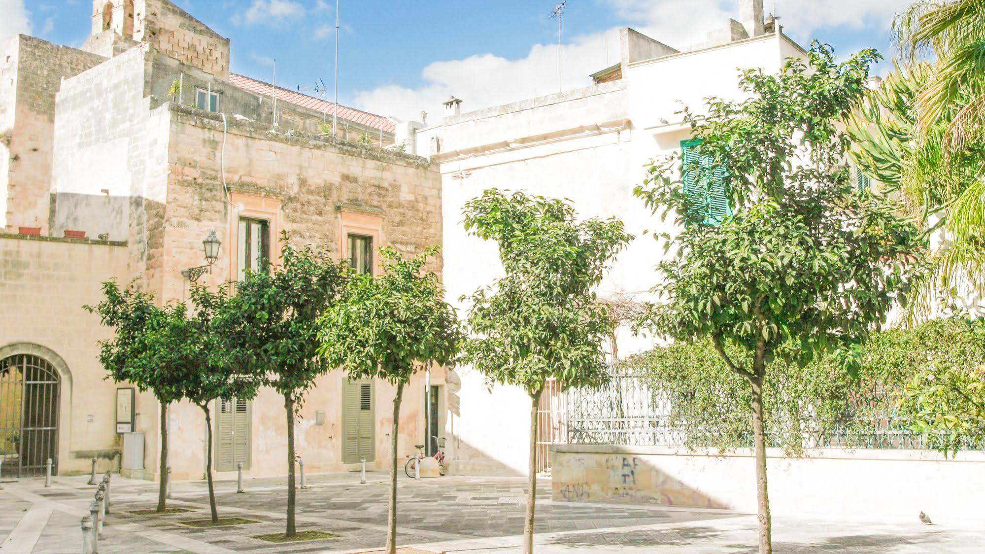 Sacre Bleu Apartments Lecce Extérieur photo