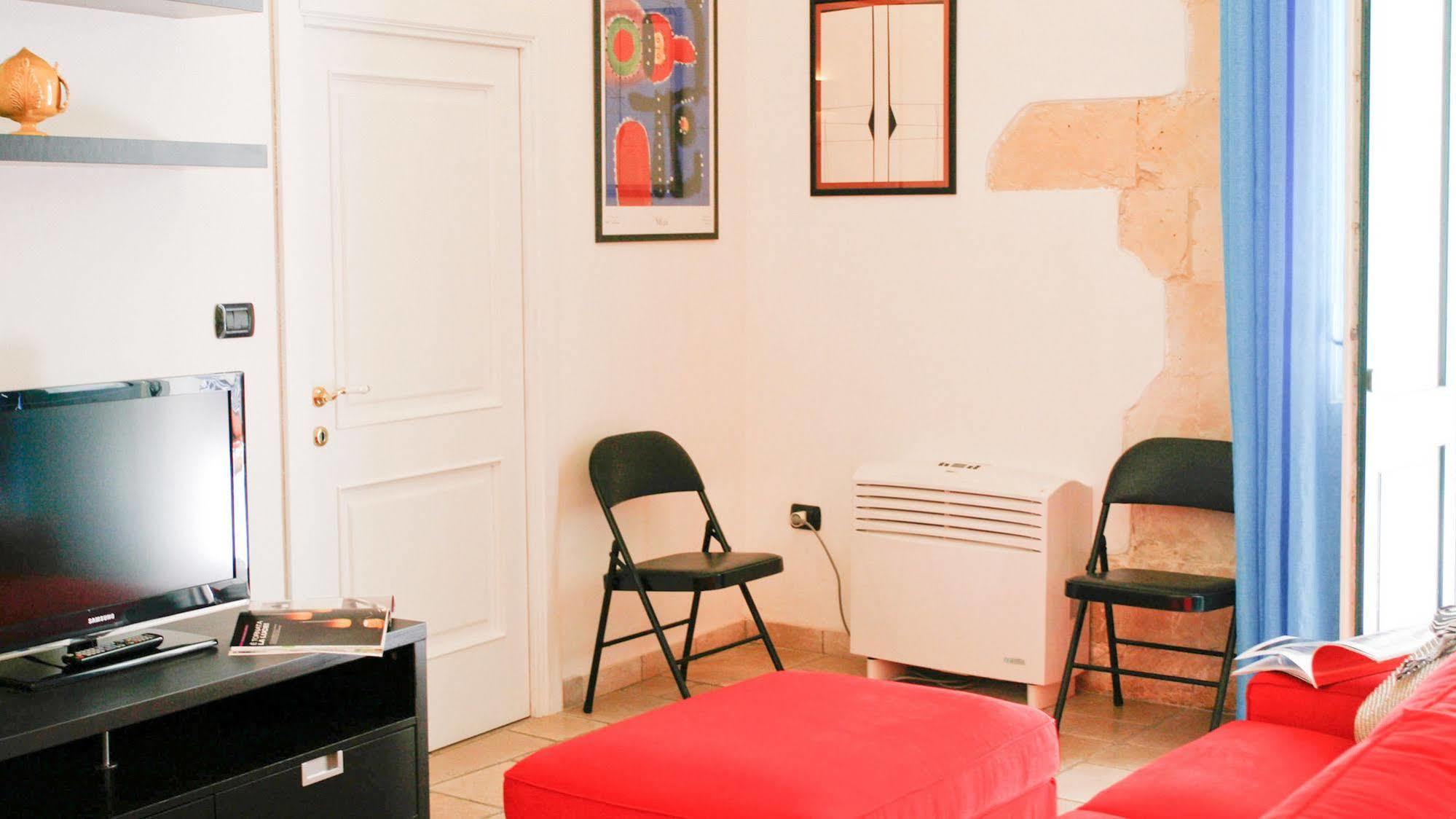 Sacre Bleu Apartments Lecce Extérieur photo